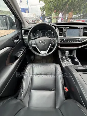Toyota Highlander XLE 2019 Black