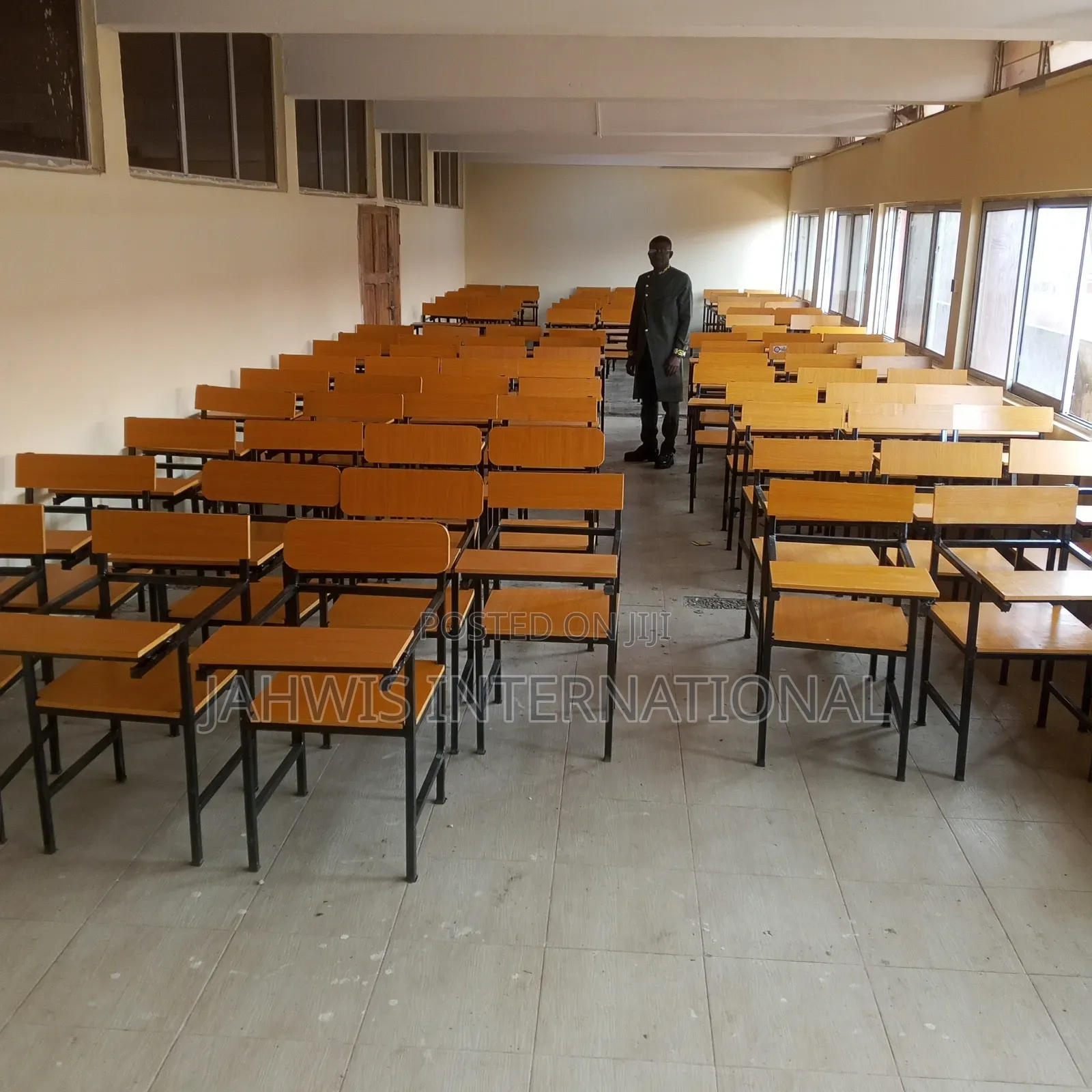 High Quality Students Chairs