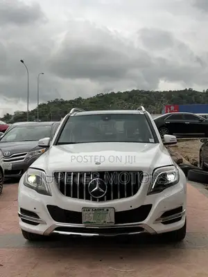 Mercedes-Benz GLK-Class 350 4MATIC 2014 White
