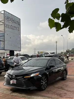 Toyota Camry XLE (2.5L 4cyl 8A) 2019 Black