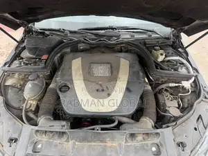 Mercedes-Benz C300 Luxury Sedan RWD (3.0L 6cyl 7A) 2010 Black