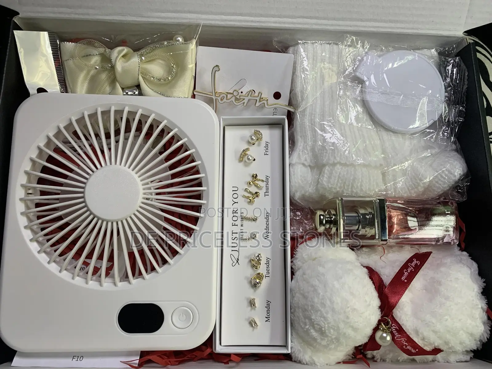 Monochrome Gift Set