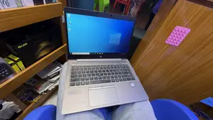 Laptop HP EliteBook 1050 16GB Intel Core i7 SSD 512GB