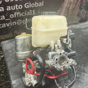 .Lexus GX460 2010–2015 Original ABS Pump