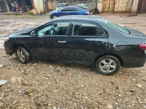 Toyota Corolla 2012 Black