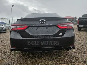 Toyota Camry SE 2023 Black