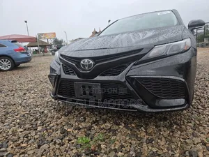 Toyota Camry SE 2023 Black