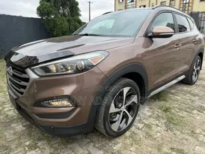 Hyundai Tucson Limited AWD 2017 Brown