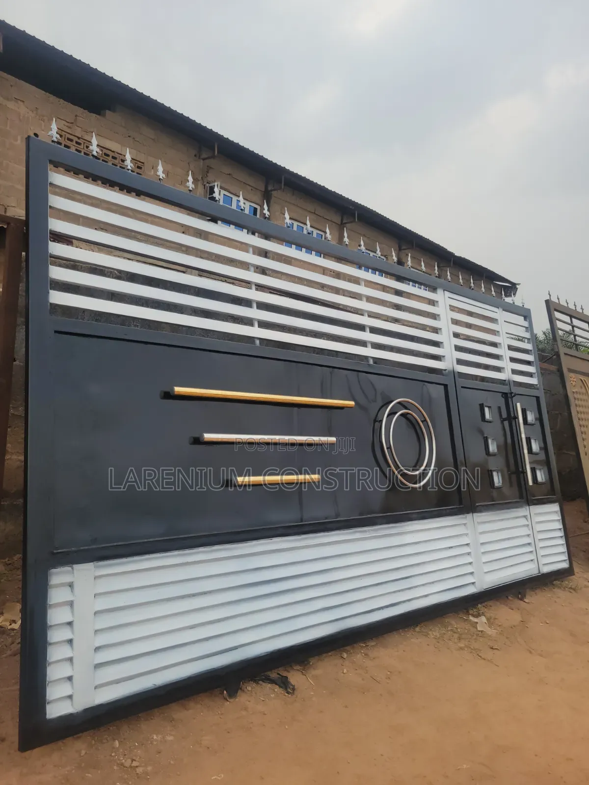Rolling Sliding Gate