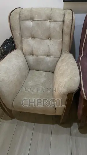 4 High Back Accent Chair