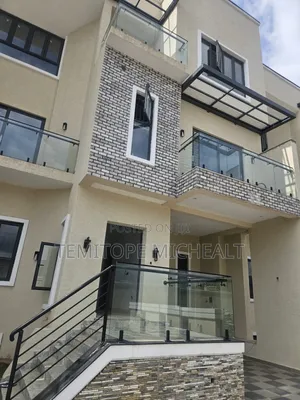 5bdrm Townhouse/Terrace in Katampe Extension for sale