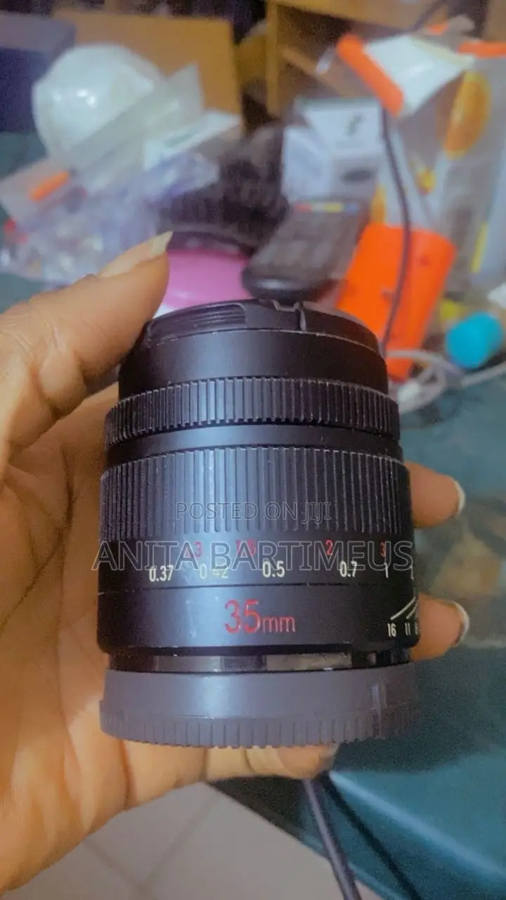 Sony 7 Artisan Lens