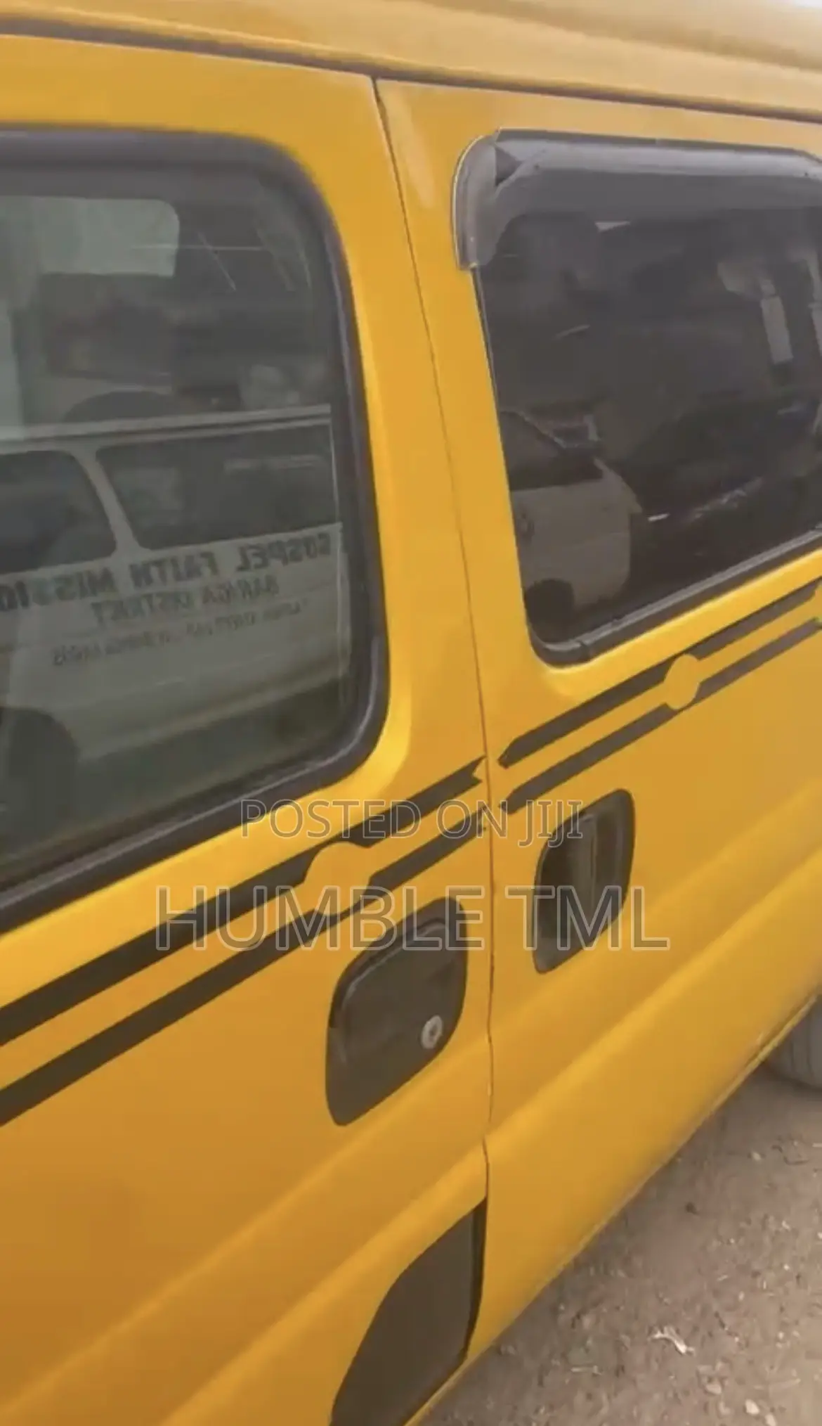Suzuki APV Minibus 2025 Yellow