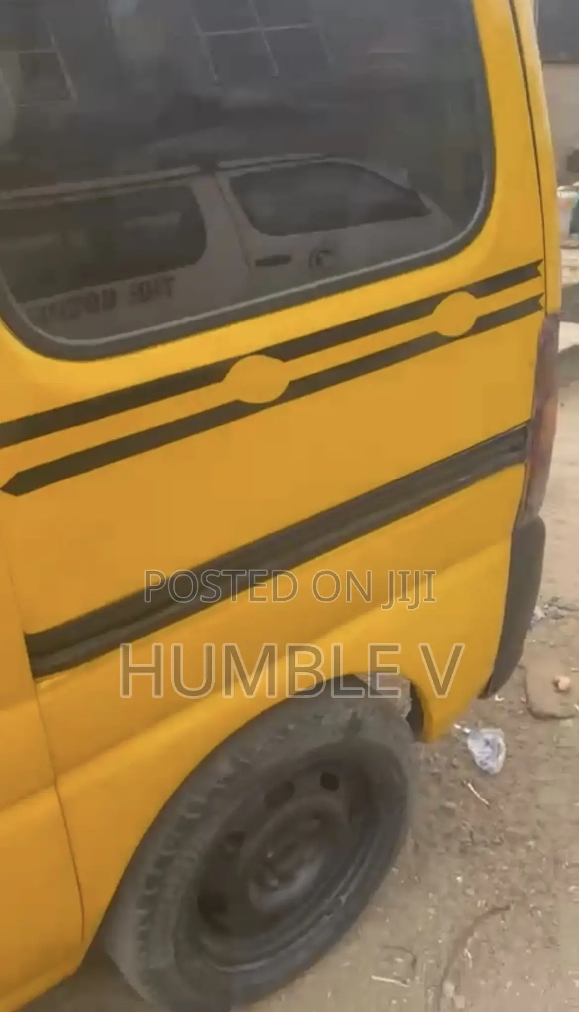 Suzuki APV Minibus 2025 Yellow