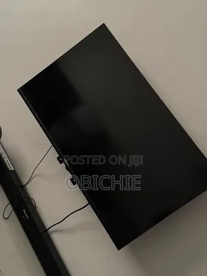 32 Inch Hisense Smart TV
