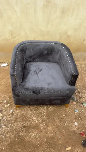 Single Chair