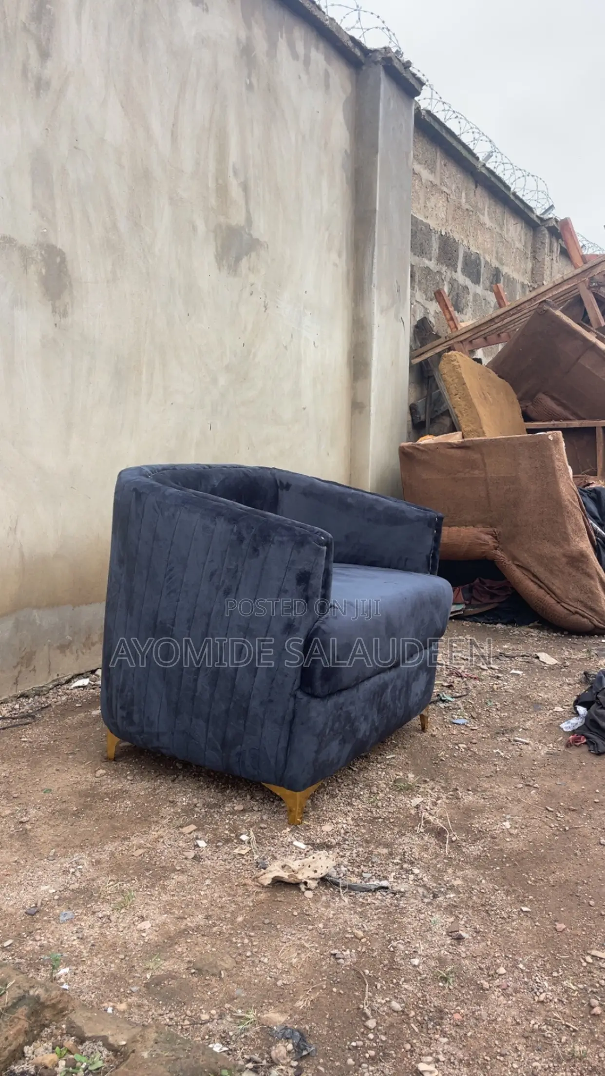 Single Chair