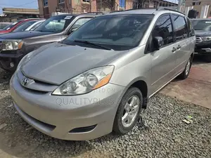 Toyota Sienna 2008 Beige
