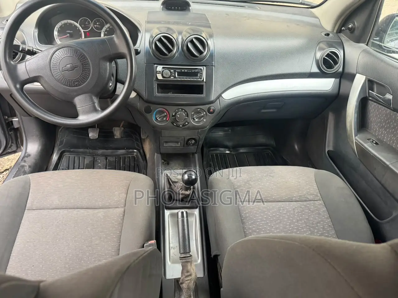 Chevrolet Aveo 1.2 Sedan 2013 Gray