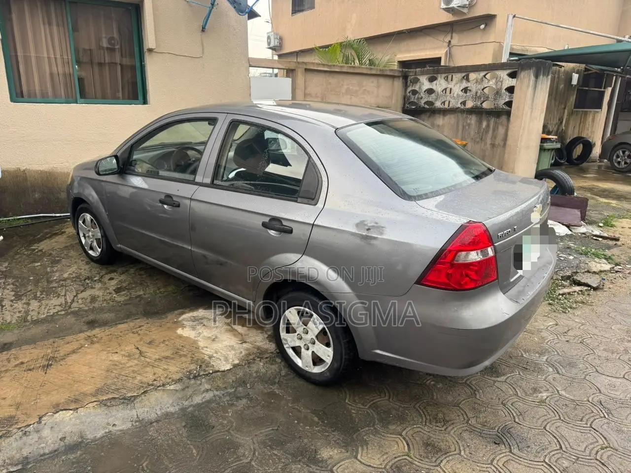 Chevrolet Aveo 1.2 Sedan 2013 Gray