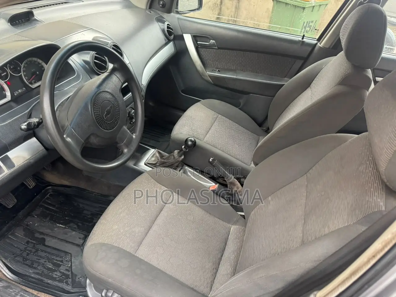 Chevrolet Aveo 1.2 Sedan 2013 Gray