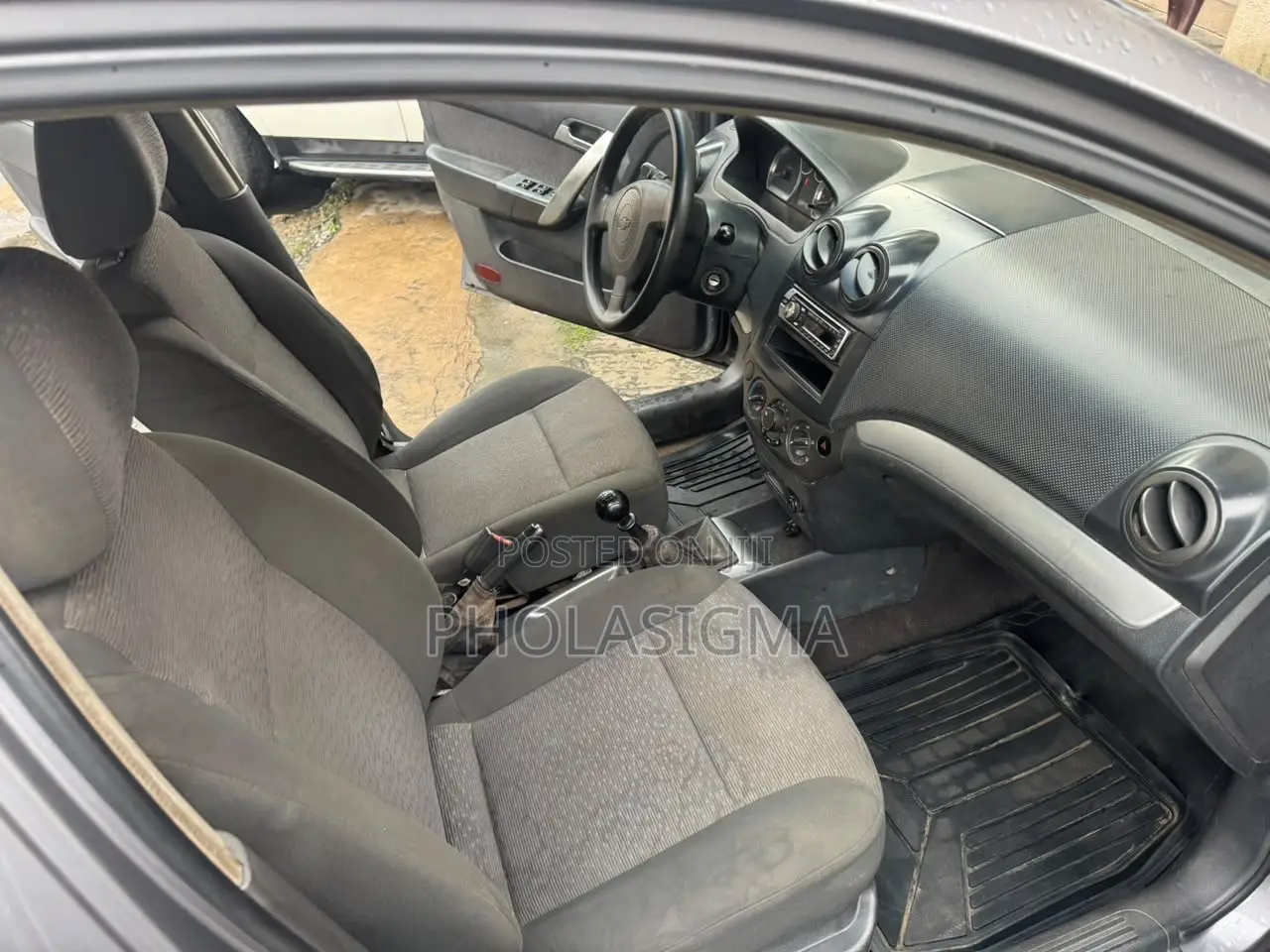 Chevrolet Aveo 1.2 Sedan 2013 Gray
