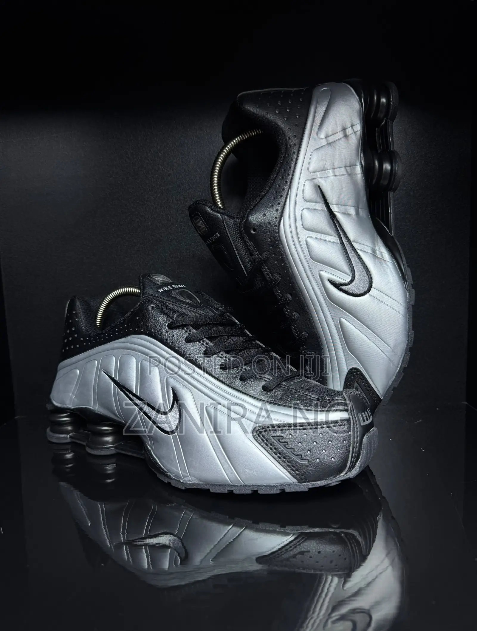 Nike Shox R4 Triple