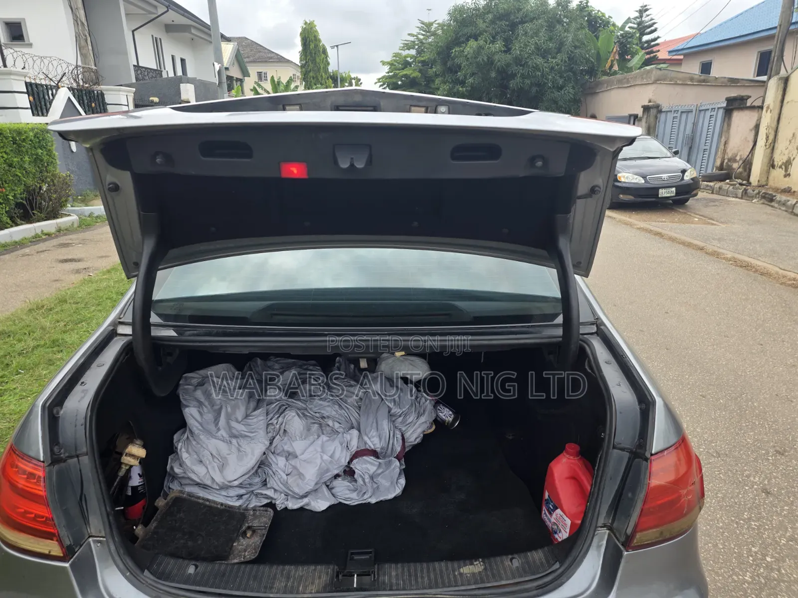 Mercedes-Benz E350 2011 Silver