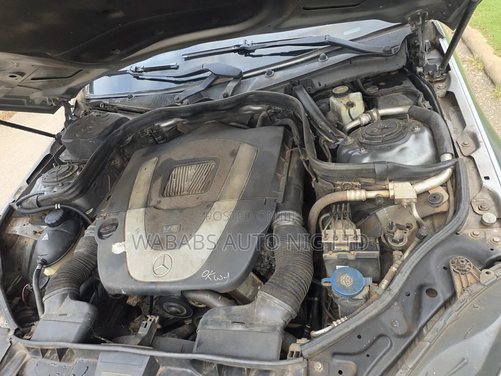 Mercedes-Benz E350 2011 Silver