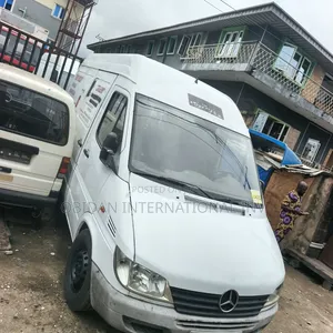 Mercedes-Benz Sprinter 2004 White