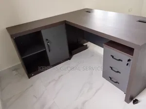 1.6mtr Office Table