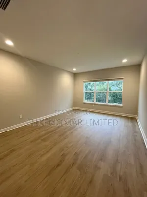 Interior Vinyl Floor Finishing Works