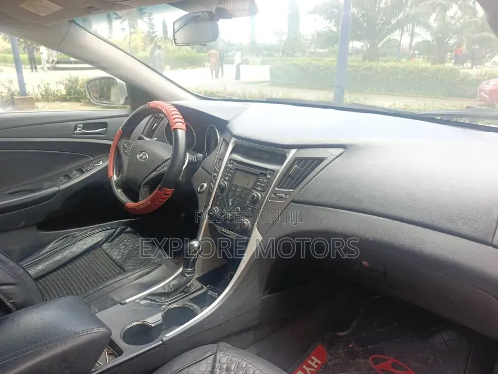 Hyundai Sonata 2013 Silver