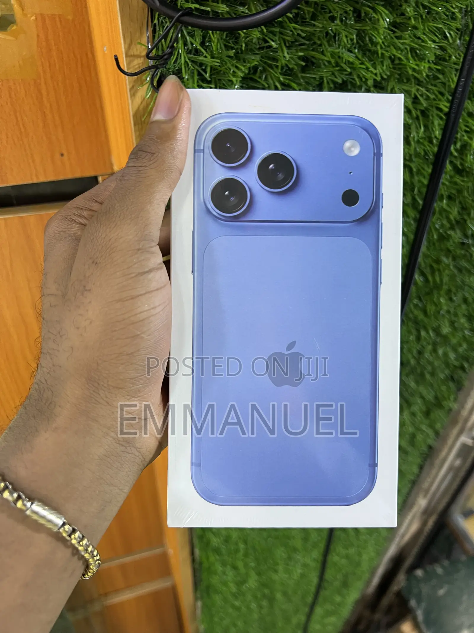 Apple iPhone 18 Pro Max 1 TB Blue