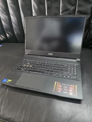 Laptop MSI Katana 15 16GB Intel Core 7 SSD 512GB