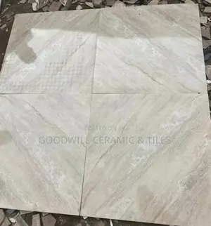 Melanie White Carara 60x60cm