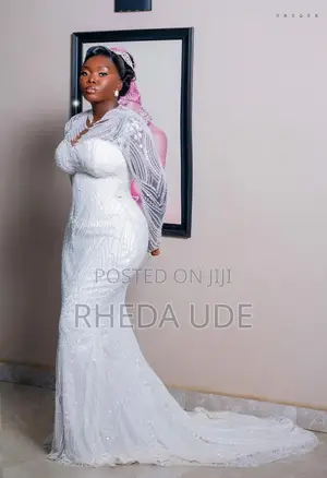 Chantilli Mermaid Wedding Dress