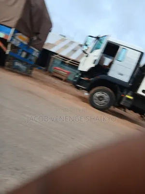 Dealer of Dangkote and Bua Cement Natiowide