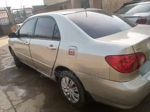Toyota Corolla 2004 Silver