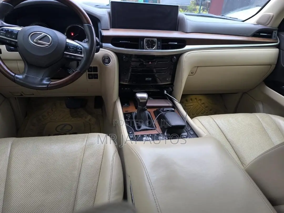 Lexus LX 2019 Black