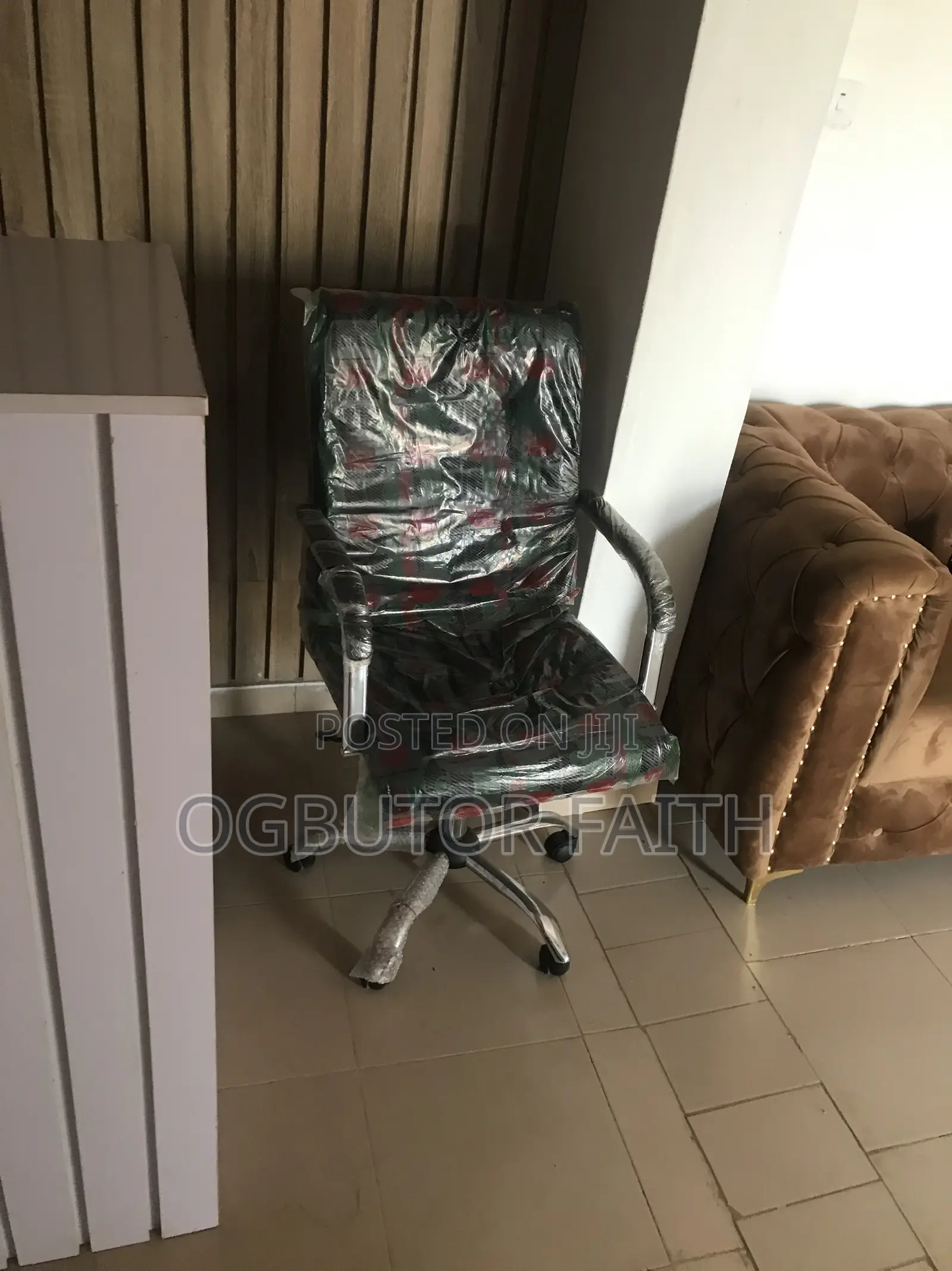 Fully Equipped Saloon for Sale