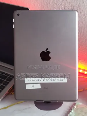 Apple iPad Air 32 GB Gray