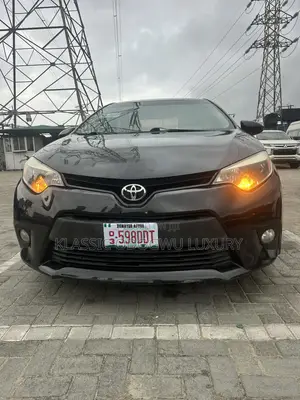 Toyota Corolla LE Premium 4dr Sedan (1.8L 4cyl CVT) 2014 Black