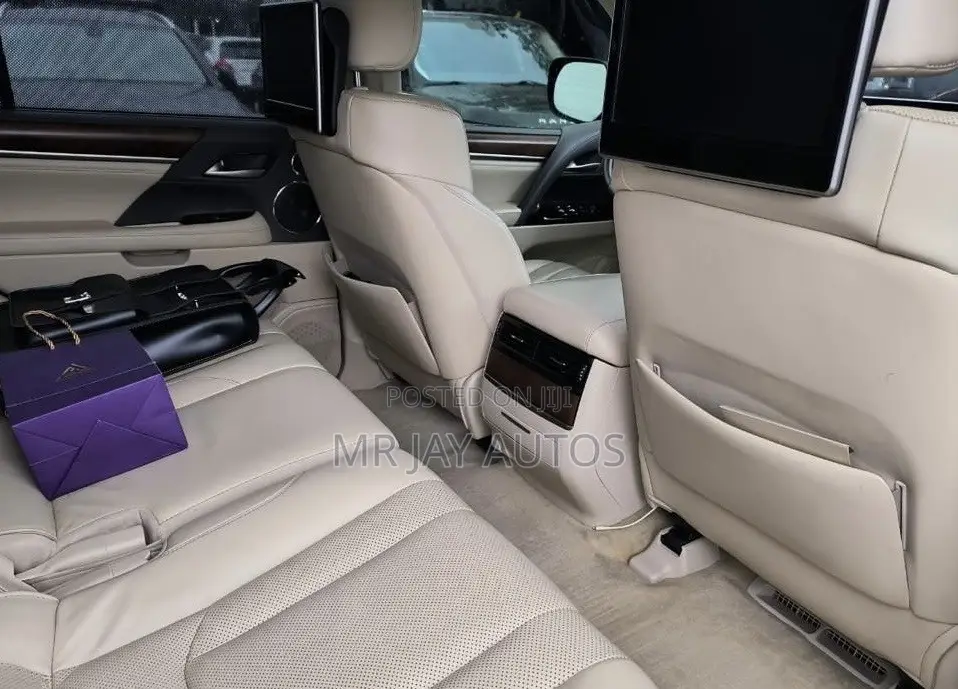 Lexus LX 2019 Black