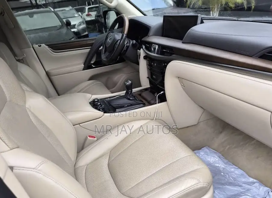 Lexus LX 2019 Black