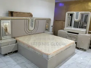 Luxury Modern Bedroom Set Bedframe With Dressing Mirror