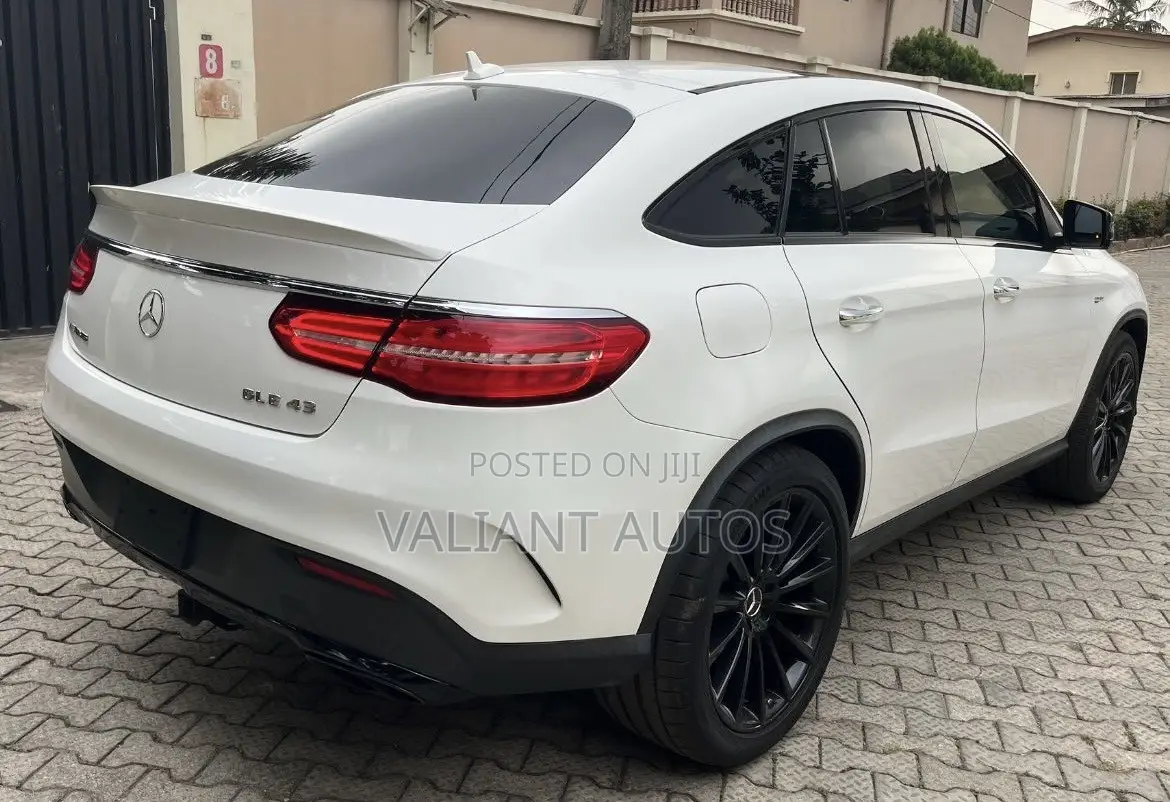 Mercedes-Benz GLE-Class 2018 White