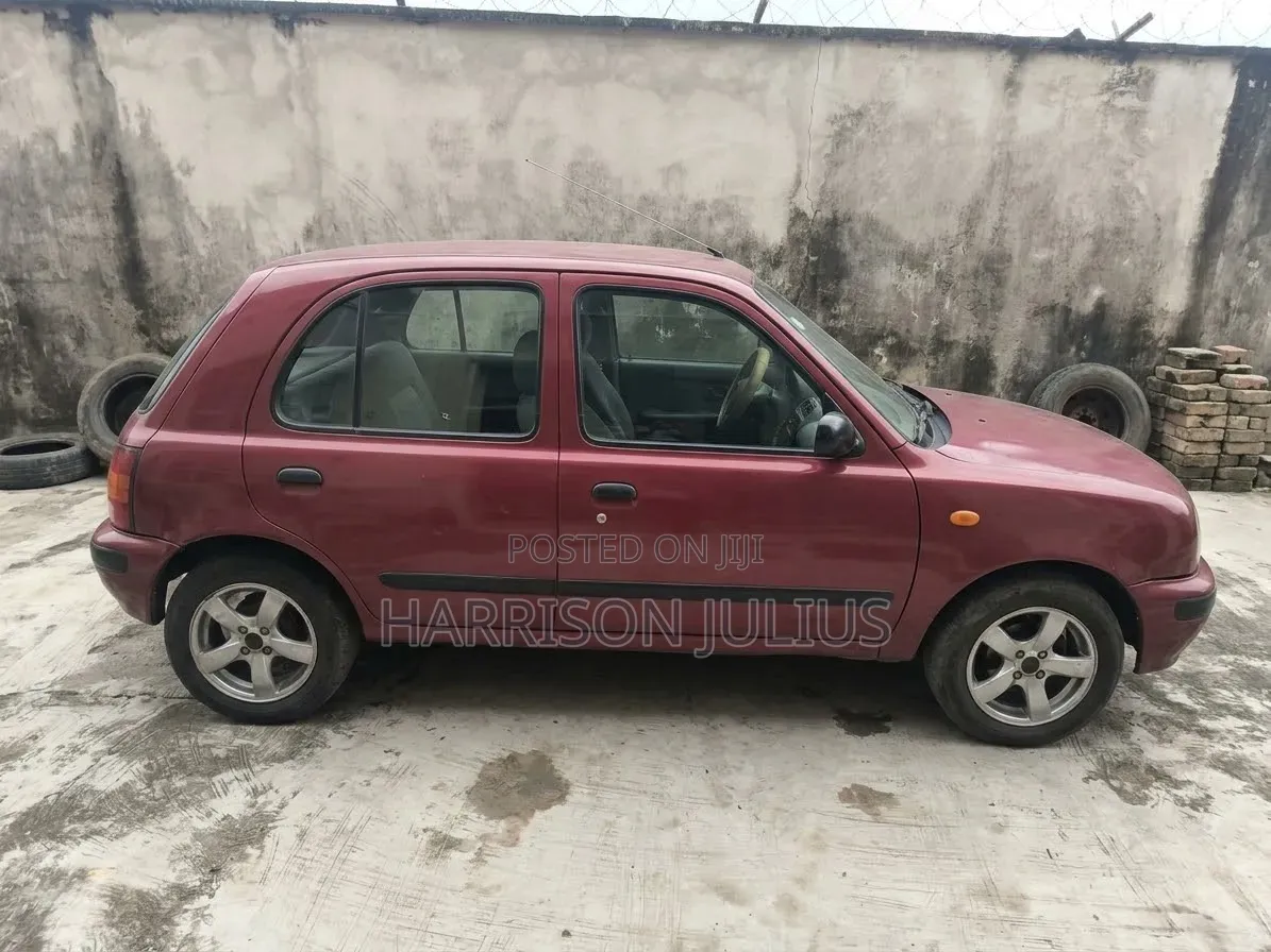 Nissan Micra 2003 Maroon