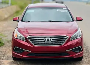 Hyundai Sonata Base Sedan FWD (2.4L 4cyl 6A) 2016 Red