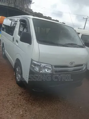 Toyota HiAce 2012 White